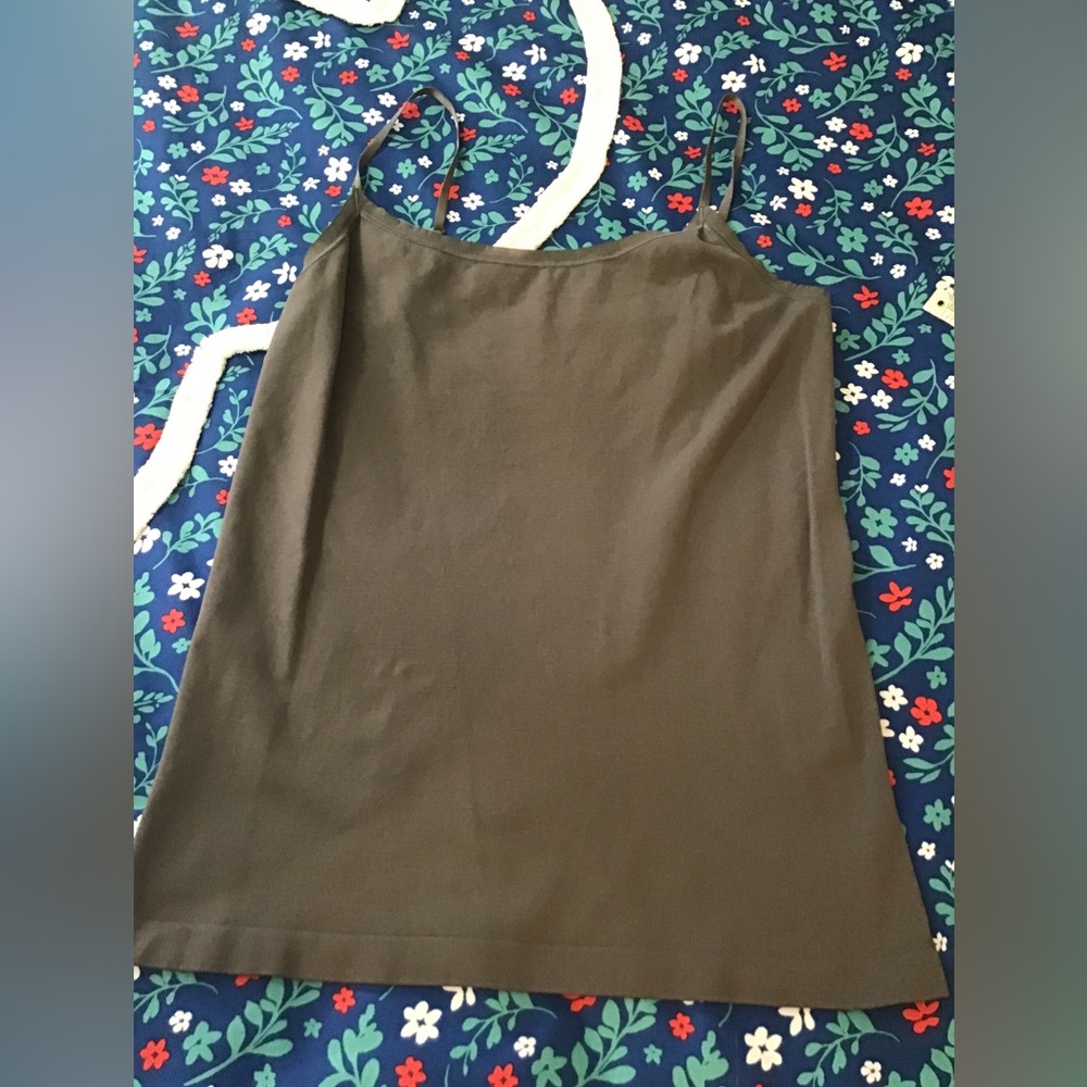 Women’s size small Ann Taylor tank top/Camisole adjustable straps cc